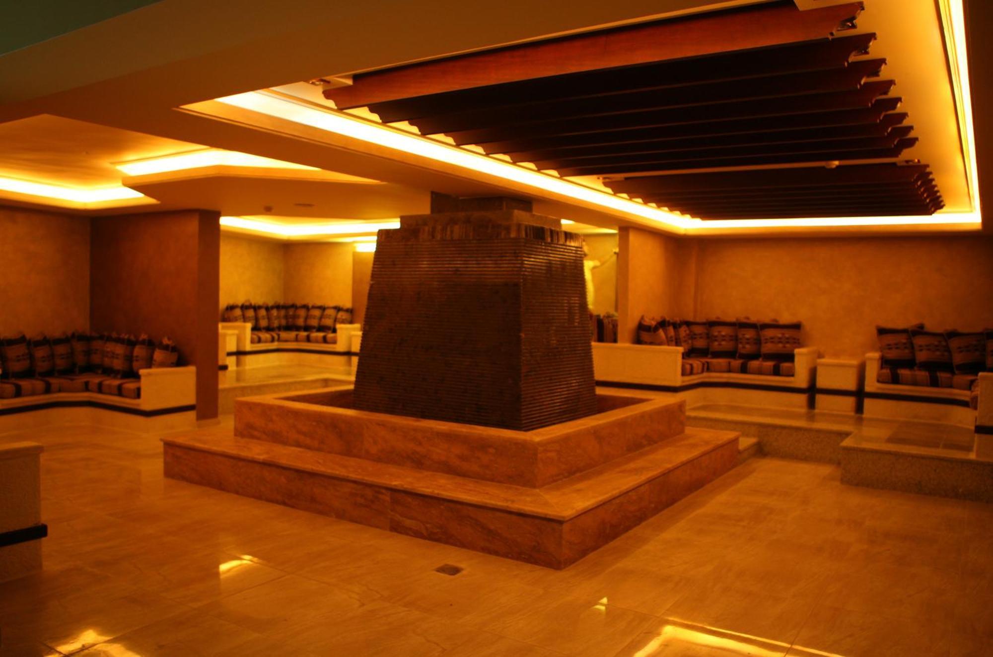 Seven Wonders Hotel Vádi Músza Kültér fotó